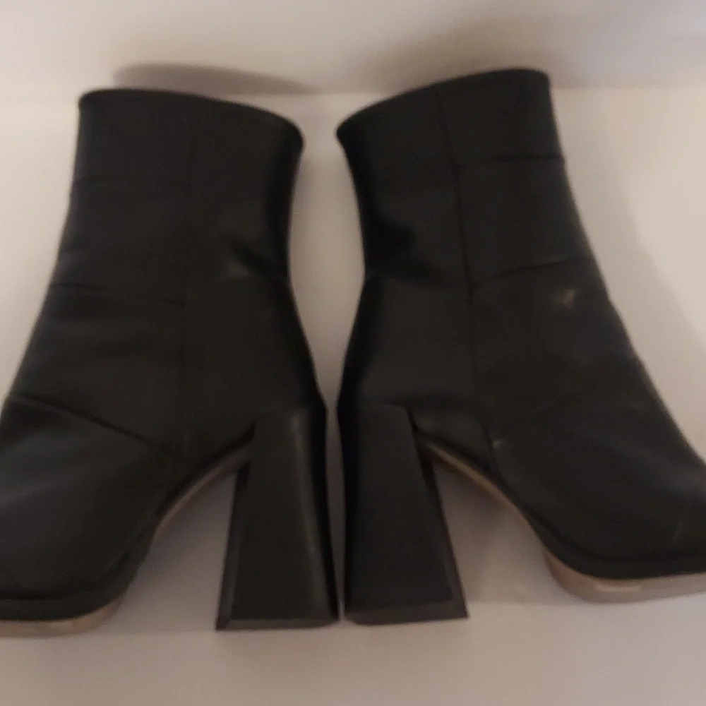 Topshop Black Leather Booties Ankle Boots Size 38 Size 7